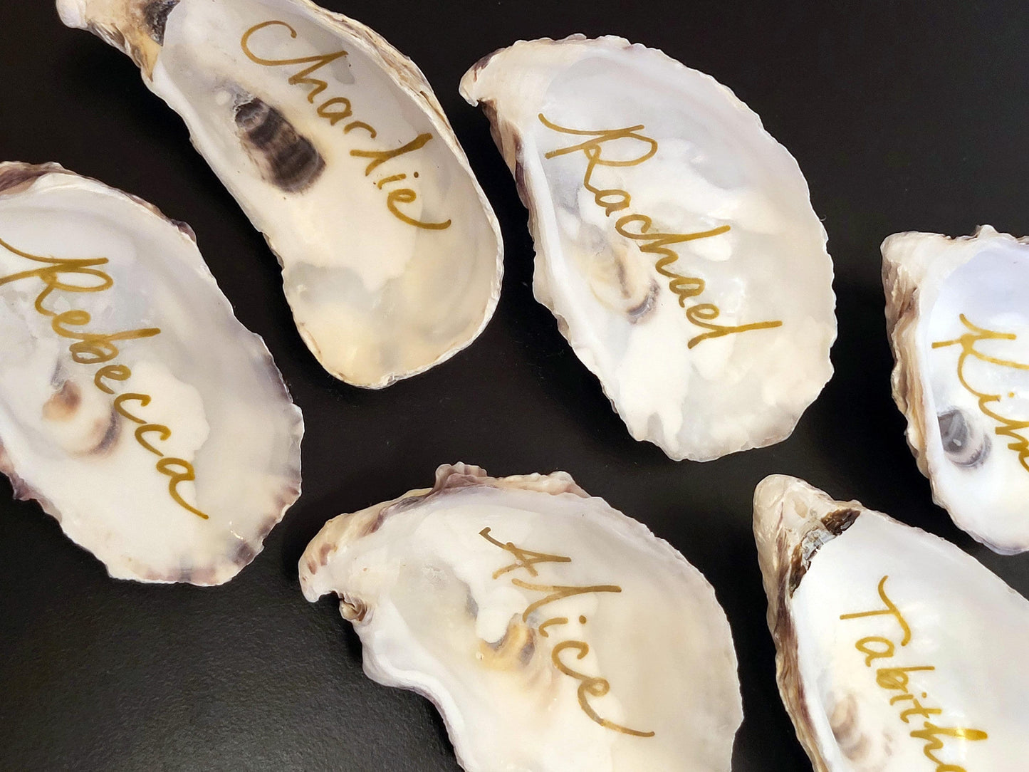 Personalised Oyster Shell Place Cards | Hand Lettered Calligraphy | Wedding Table Settings | Coastal Beach Wedding Décor | Guest Name Cards