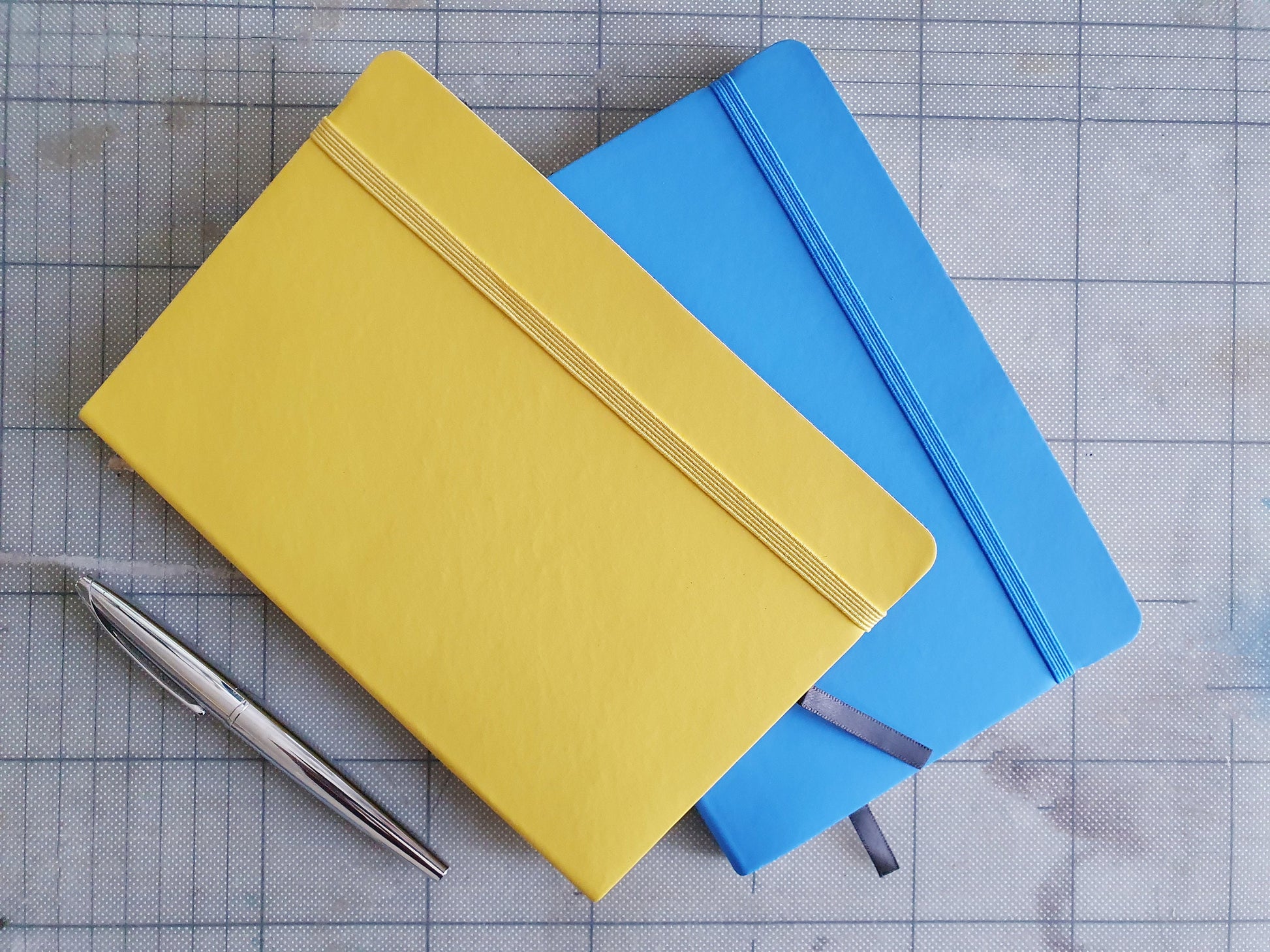 Personalised Notebook - Custom notebook with handwritten calligraphy - A5 lined notebook/journal - Yellow or Blue - thepenmansden